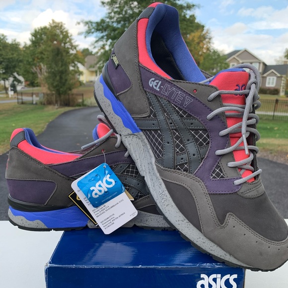 asics gore tex walking shoes